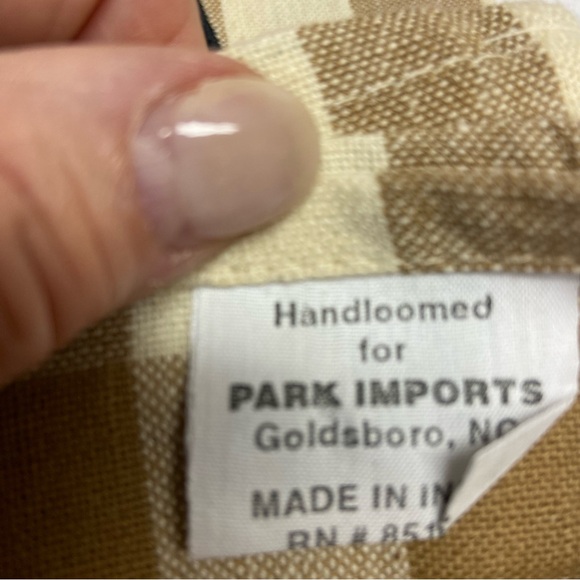 Park Imports Kitchen Towel and Pilgrim Dat and Pepper Shakers Thanksgiving - Picture 7 of 8